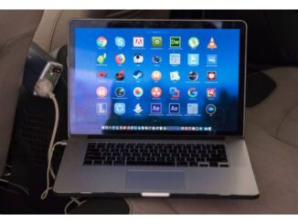 how to charge A laptop in car